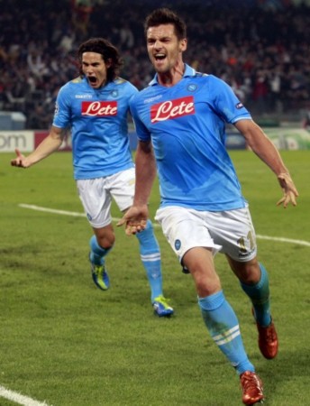 升球队的中 升球队的中